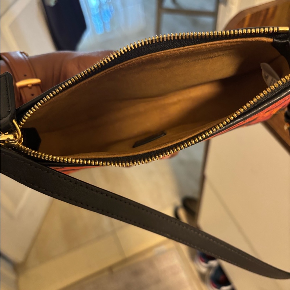 MCM cubic Patterned Shoulder Bag - Picture 6 of 6